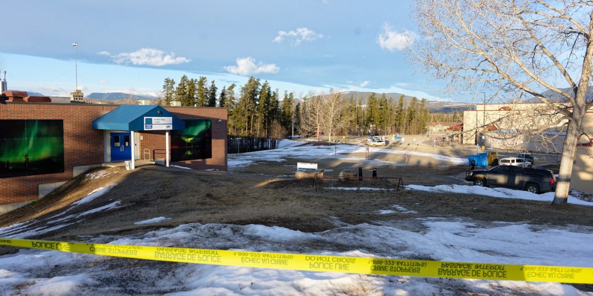 Suspectul în masacrul din Canada este o femeie transgender de 18 ani. Ea şi-a ucis și mama, şi fratele