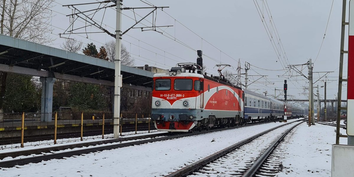 Tren-CFR-Calatori.jpg - JurnalUrban