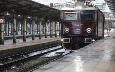 Incident în Gara de Nord din București. Un vagon al unui tren CFR Călători a deraiat, circulația a fost blocată - Video