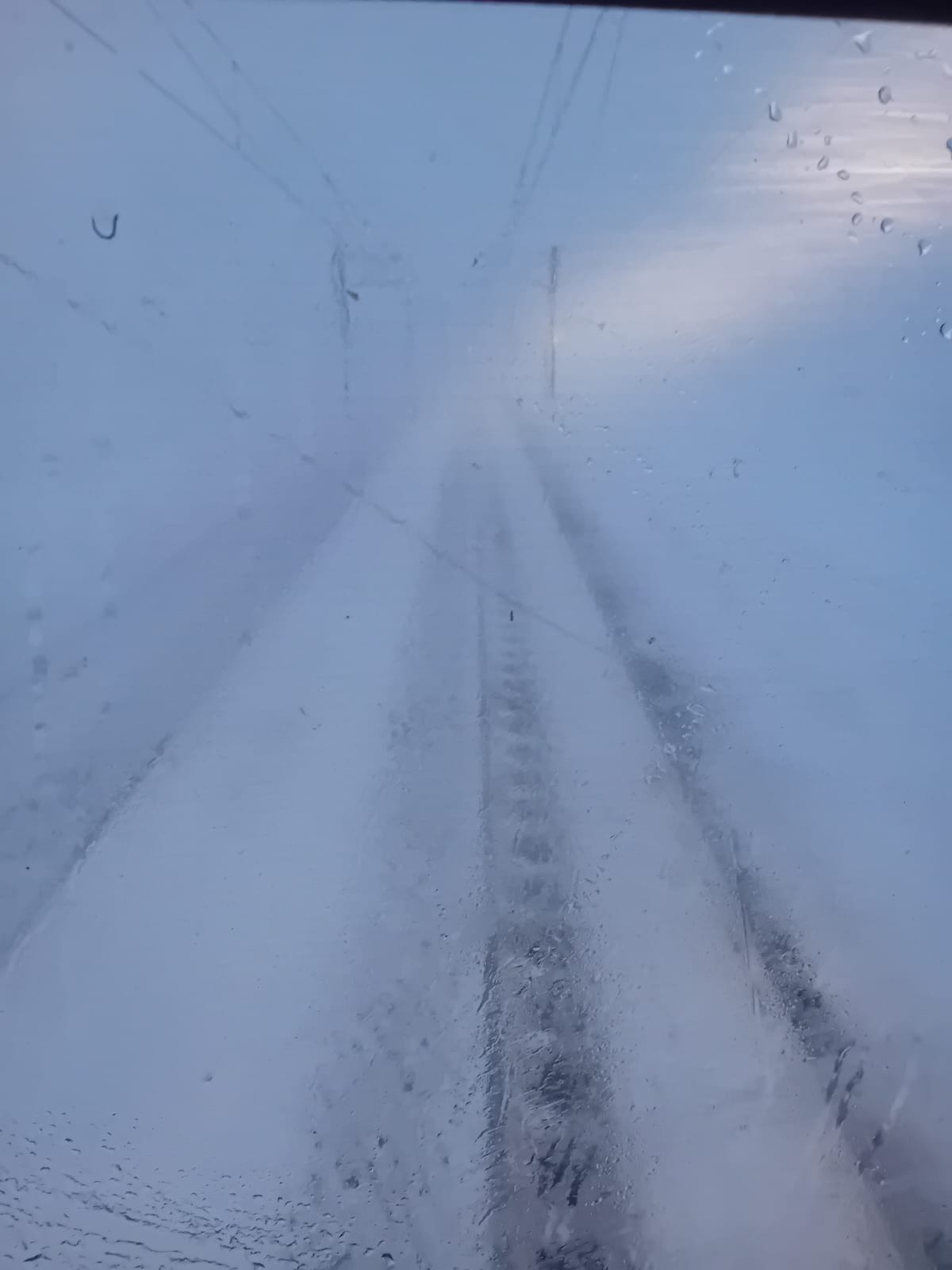 Restricții de trafic și trenuri anulate din cauza vremii