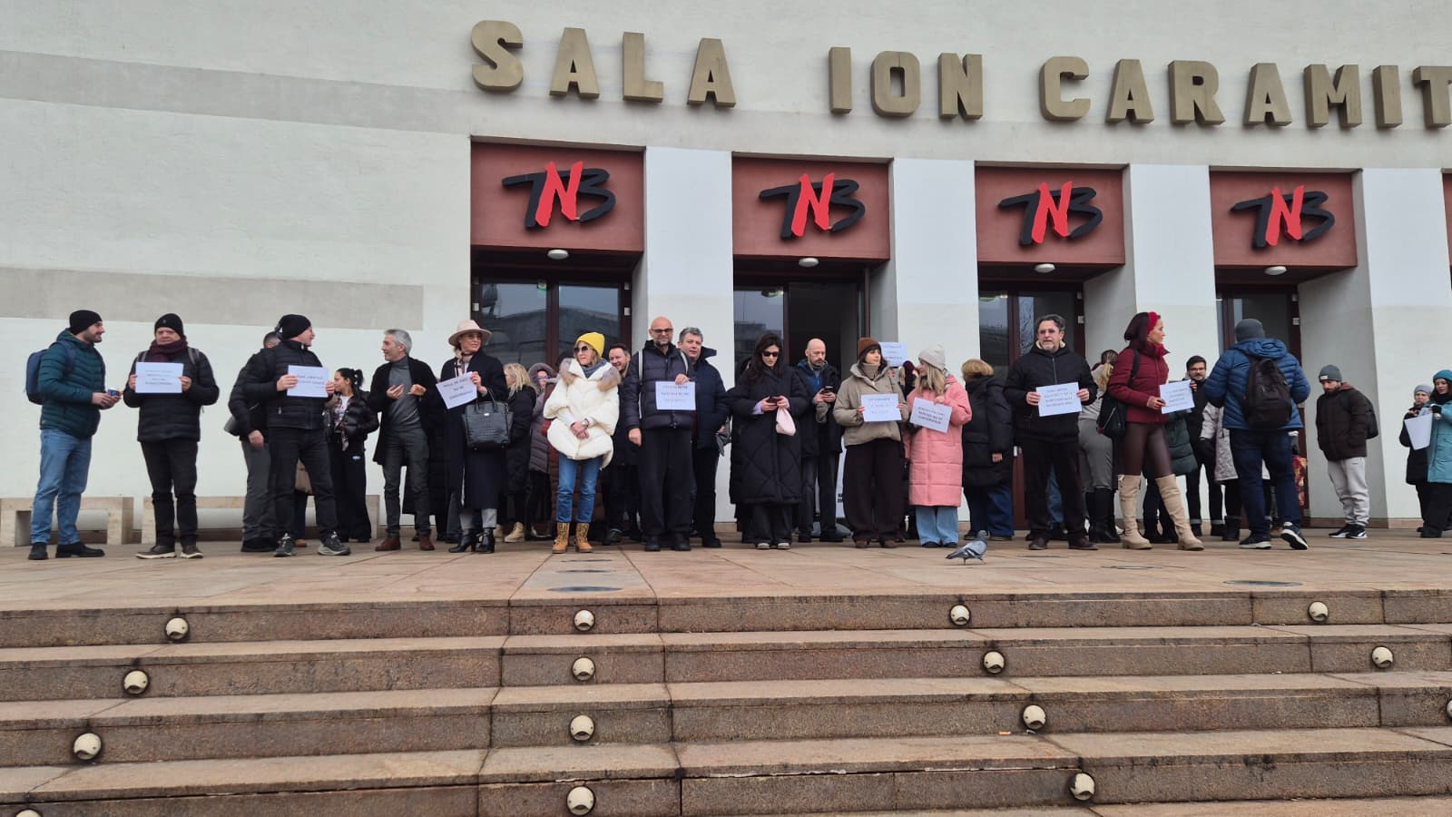 Actorii de la Teatrul Național București protestează împotriva programului-pilot al Culturii, care apoi a fost retras