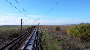Zece km de cale ferată modernizați, deschiși circulației