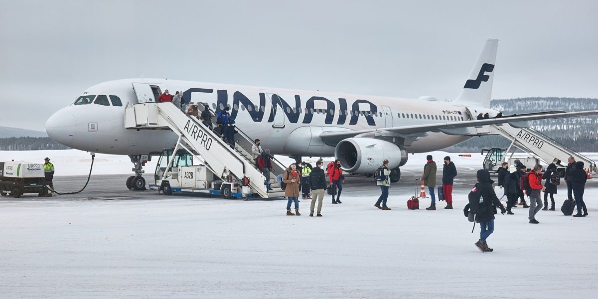 aeroport-ivalo-finlanda-finnair-zapada.jpg - JurnalUrban