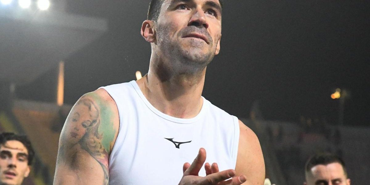 anche-sarri-va-all-in-e-rilancia-romagnoli.jpg - JurnalUrban