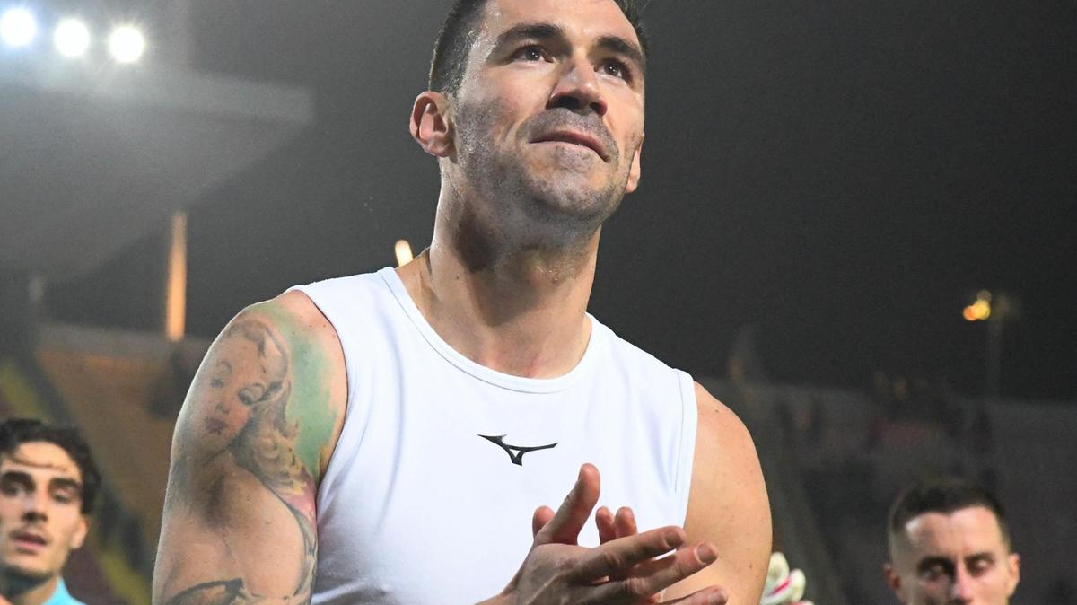 Tensiune pe Dall’Ara: Bologna versus Lazio în contextul crizei din capitală Bologna se pregătește să înfrunte Lazio într-un meci crucial pentru ambele echipe, însă doar echipa din Emilia Romagna are o motivație reală pentru a câștiga