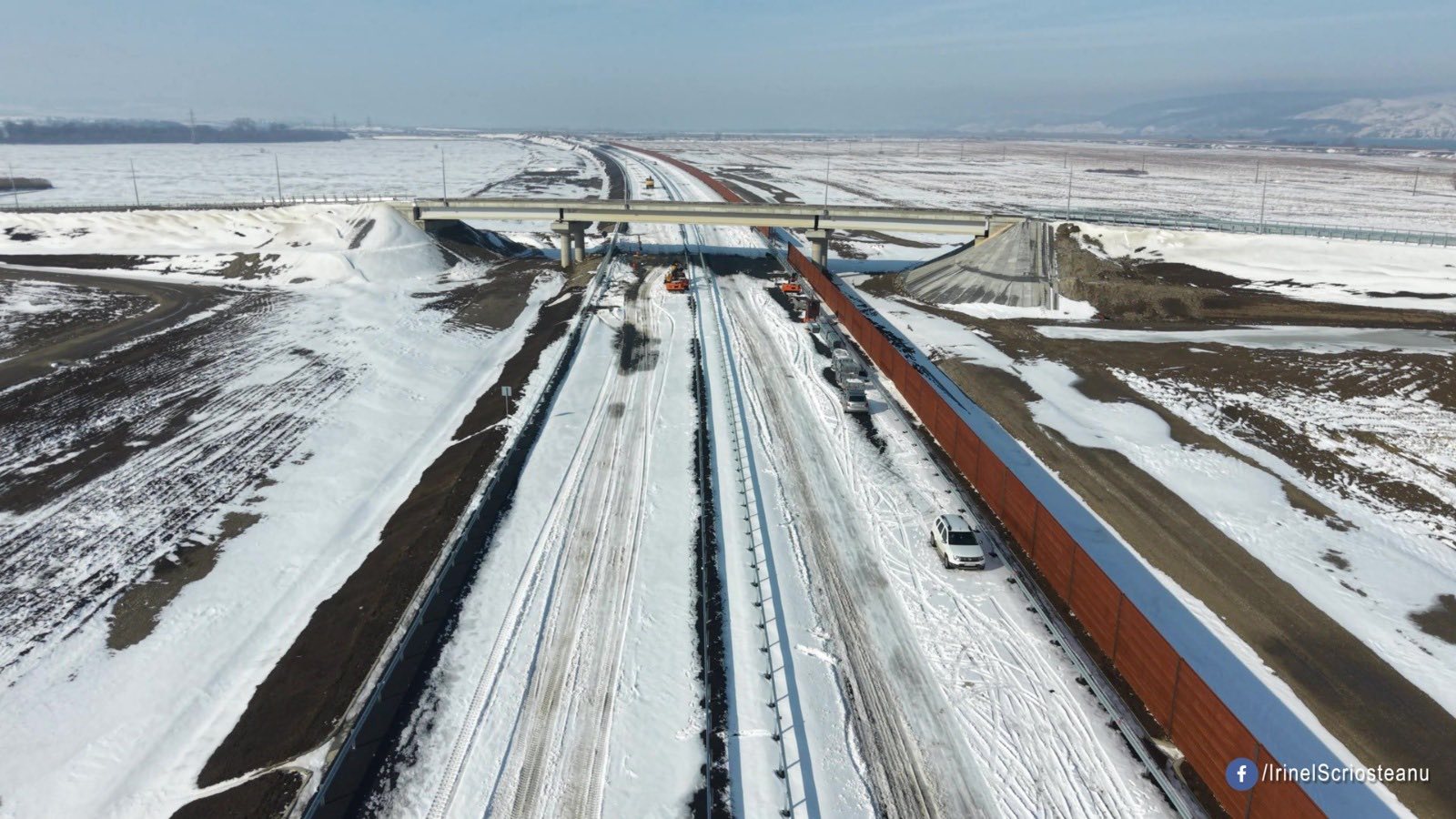 Autostrada A7 către Moldova avansează chiar și în sezonul rece, contrar dificultăților meteo care obișnuiesc să încetinească astfel de proiecte majore