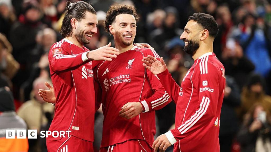 Liverpool se califică în runda a cincea a FA Cup, grație lui Mohamed Salah Liverpool a avansat în runda a cincea a FA Cup după o victorie convingătoare împotriva echipei Brighton, scor 3-0, pe teren propriu, la Anfield