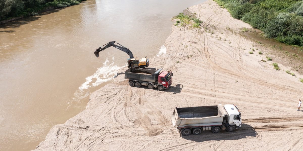 balastiera-pietris-somes-transtelex.jpg - JurnalUrban