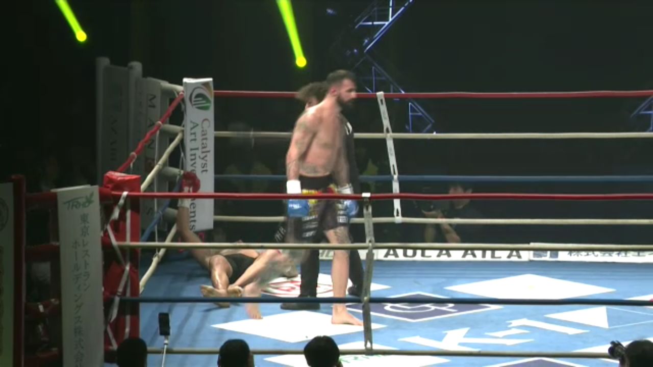 Bogdan Stoica, victorie spectaculoasă la K-1 World GP! Faraoni, pe targă!