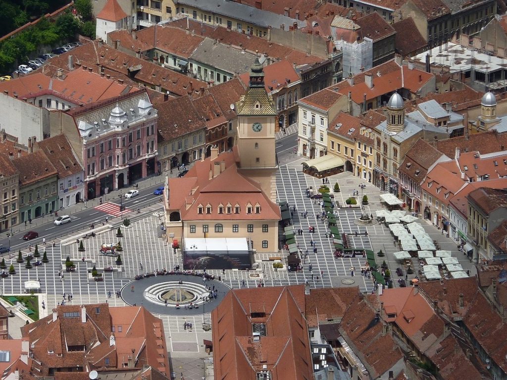 Majorarea taxelor și impozitelor: un subiect aprins ce divizează autoritățile locale Criza economică și creșterea inflației pun presiune pe bugetele locale din întreaga țară, iar deciziile de ajustare a impozitelor sunt din ce în ce mai dezbătute în mediul administrativ