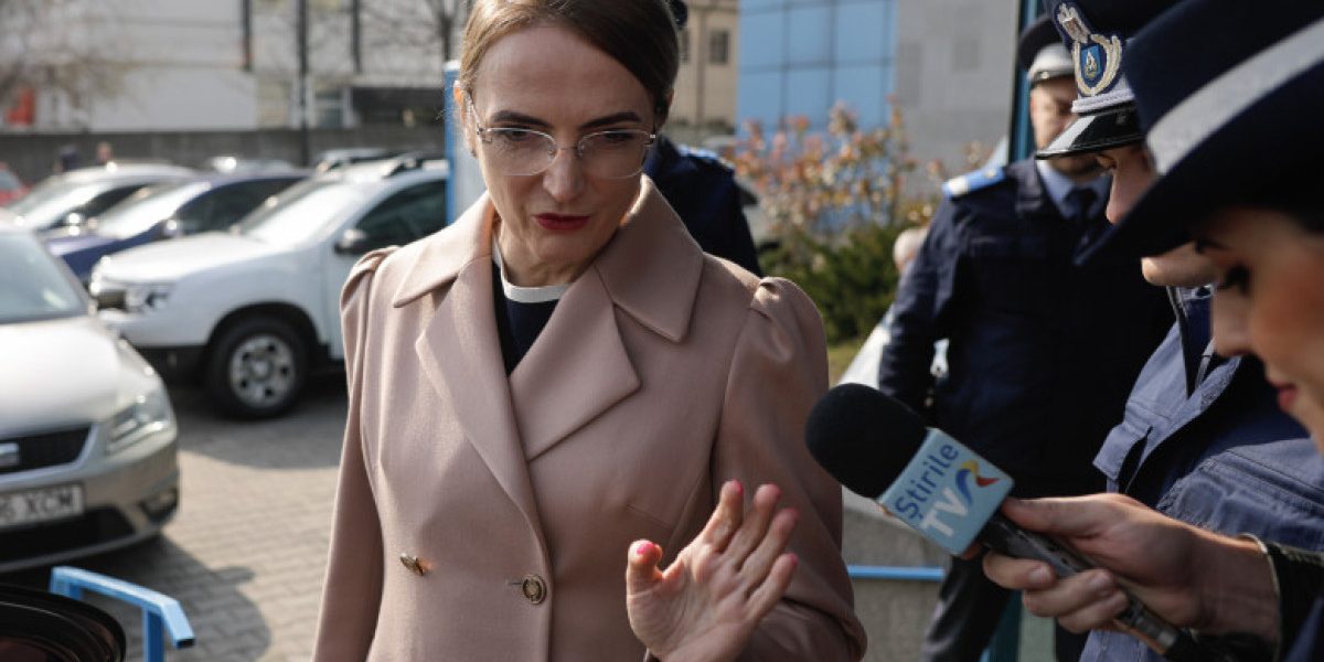 c2g9NmZkYjdjNTJjMDM1NWEzMzdmYzE2MGE1NzAzZDI4Mzk.thumb_.jpg - JurnalUrban