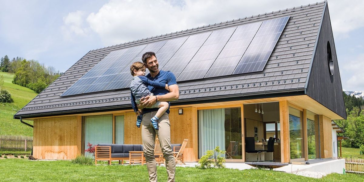 casa-verde-2023-panouri-solare-fotovoltaice.jpg - JurnalUrban