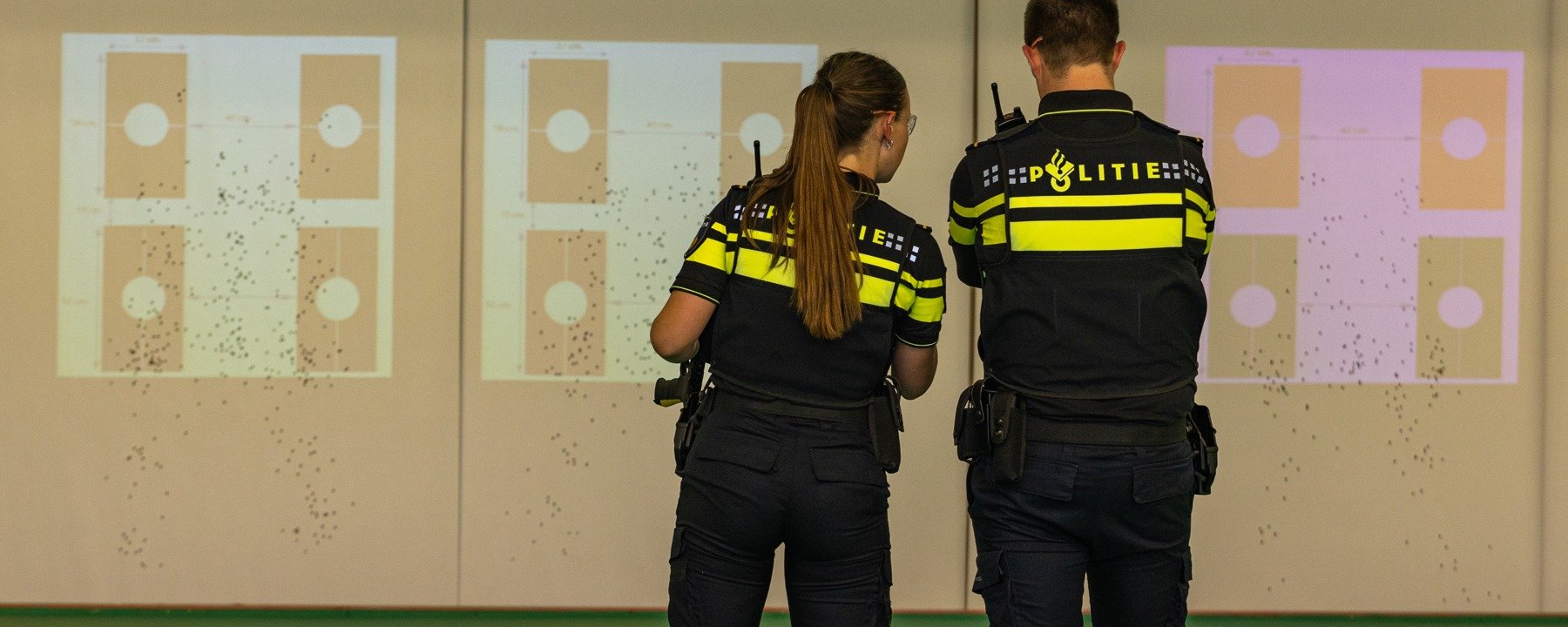 Incident de securitate neobișnuit în Olanda: un erori administrative a expus date sensibile și a dus la arestarea unui bărbat Un incident rar întâlnit în peisajul securității informatice din Țările de Jos ridică semne de întrebare despre responsabilitatea autorităților în gestionarea datelor vulnerabile