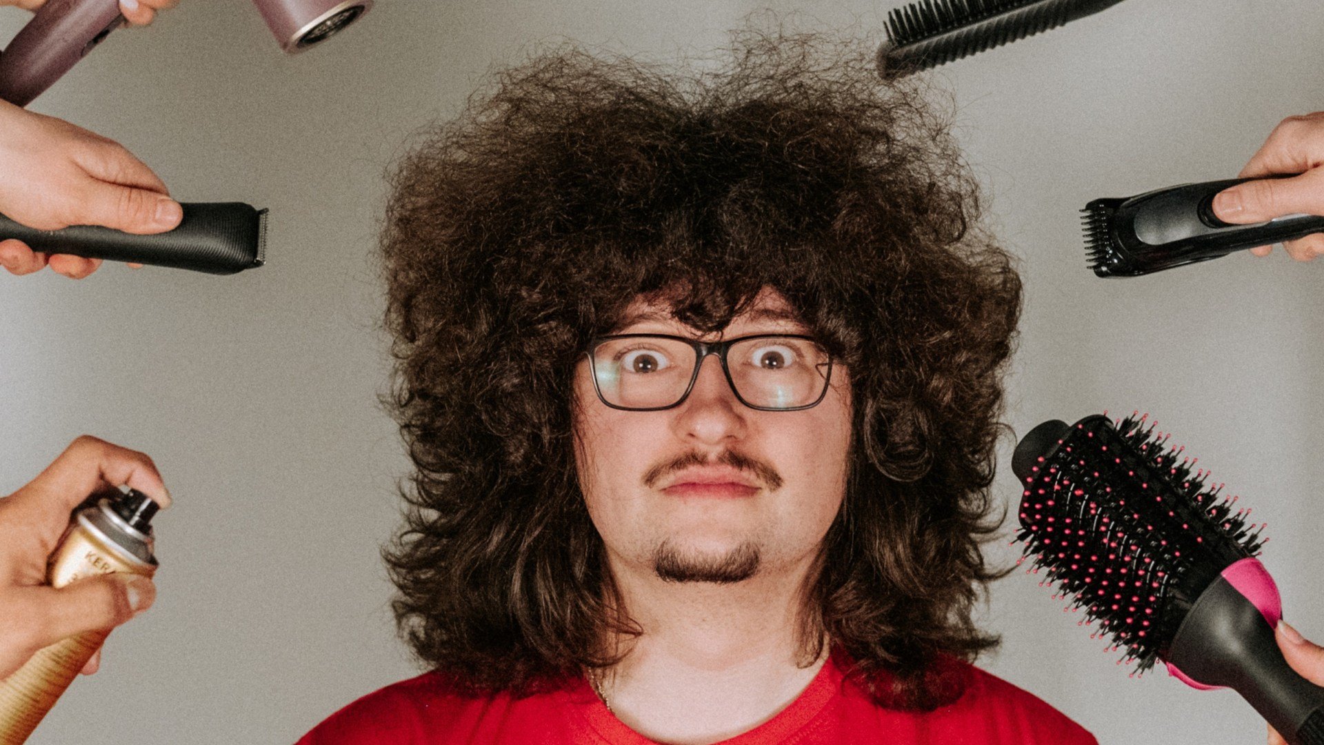 Suporterul cu părul des de la Man Utd, Frank Ilett: milioane din viralitate!