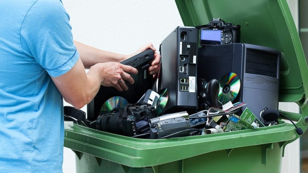 Deșeurile electronice, din problemă de mediu în resursă valoroasă, se află în centrul unei revoluții globale în domeniul reciclării