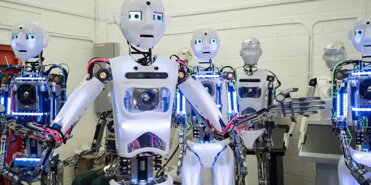 fabrica-de-roboti.jpg - JurnalUrban