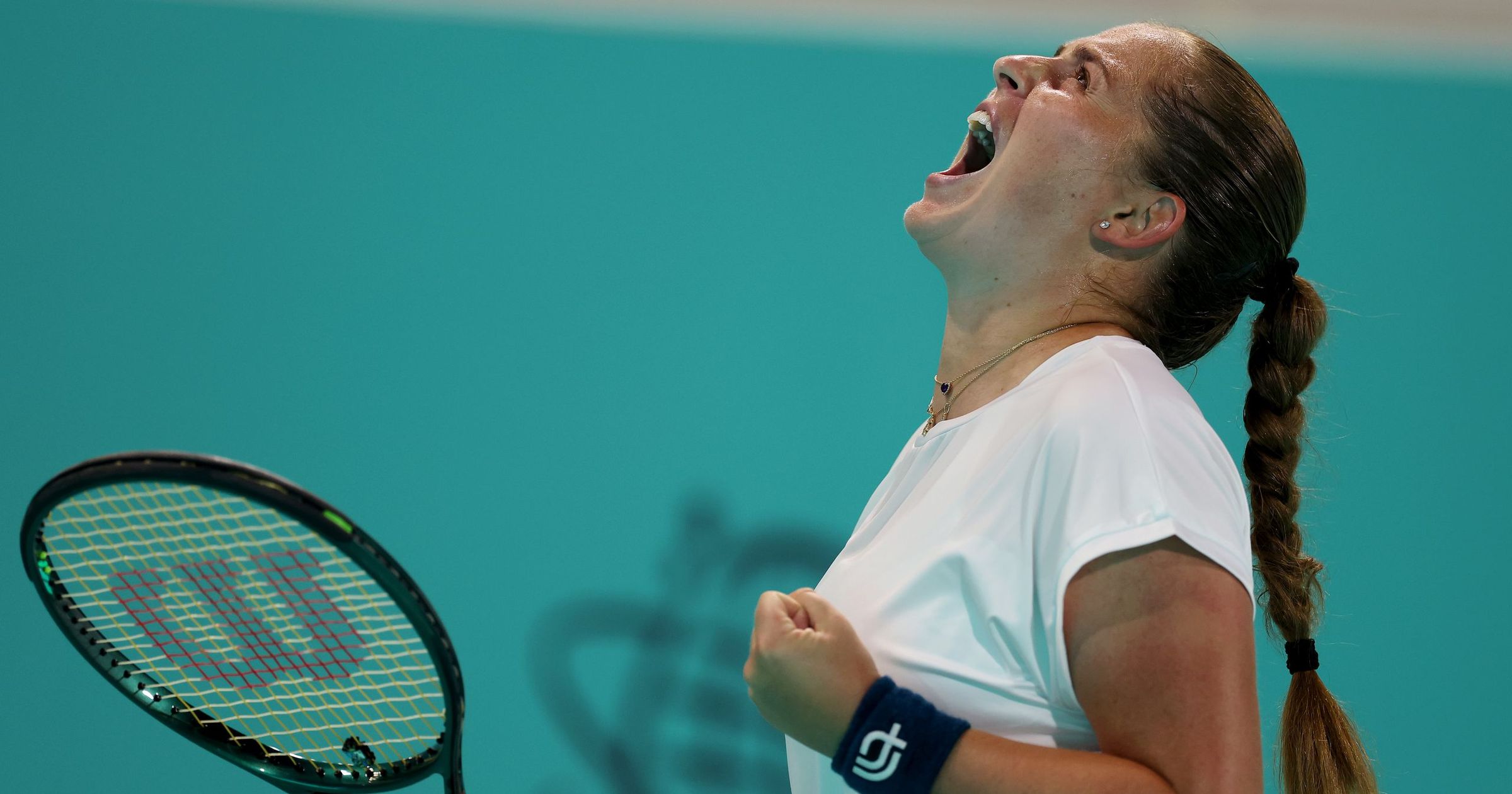 Ostapenko șochează în primul tur la Abu Dhabi cu o partidă de neuitat!