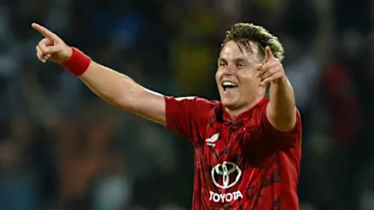 Sam Curran a fost eroul partidei de deschidere a seriei de trei meciuri T20 dintre Anglia și Sri Lanka, reușind să își conducă echipa spre victorie grație unei prestații excepționale, ce a inclus o pătrundere spectaculoasă în care a obținut hat-trick