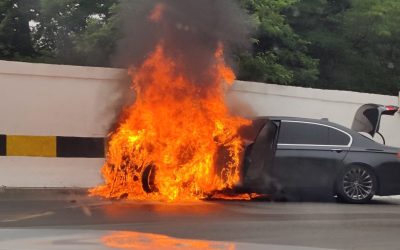 incendiu-masina.jpg - JurnalUrban