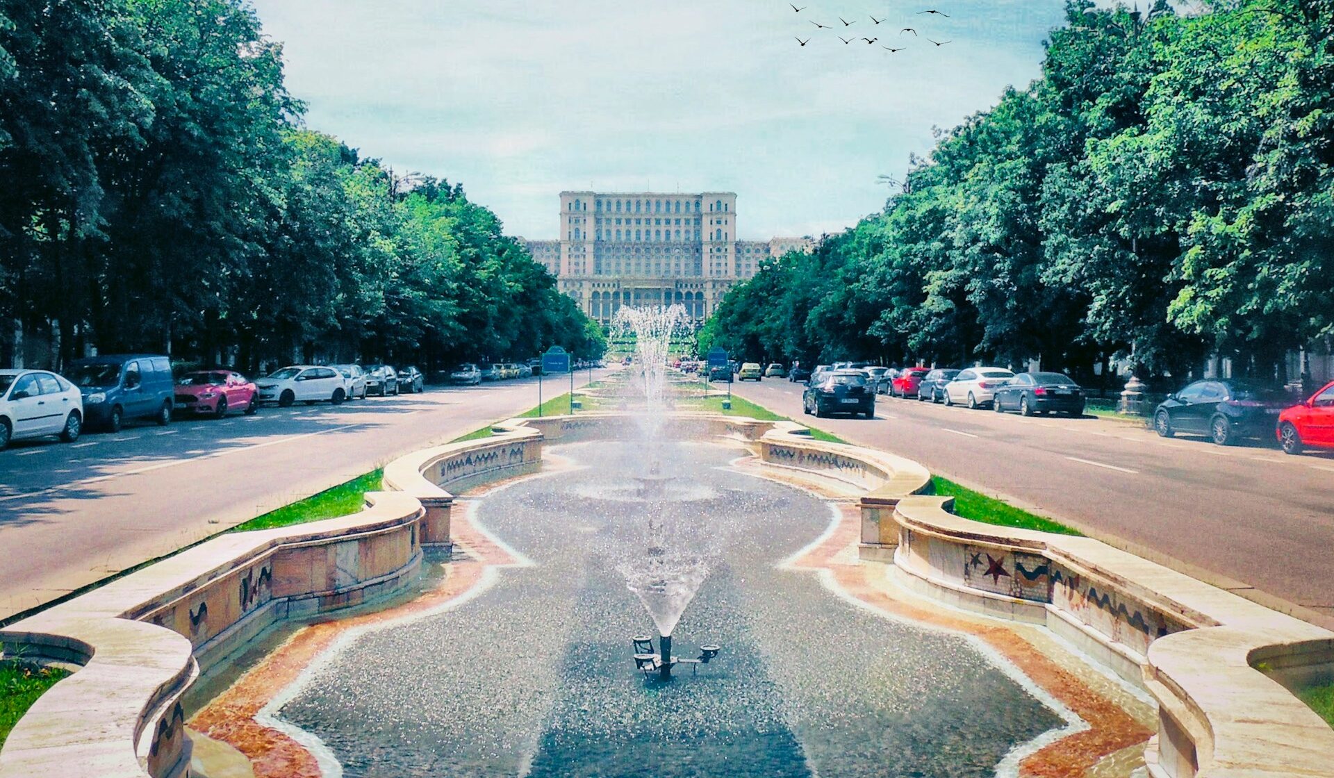 Bucureștiul, între cele mai bine cotate orașe din Europa pentru producții de film În peisajul cinematografic european, capitala României își păstrează un loc de semnificație importantă, fiind plasată pe locul 13 în topul celor 20 de orașe cele mai prietenoase pentru filmări