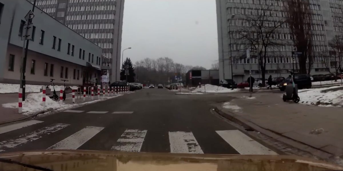 ministru-polonez-pieton-scaled.jpg - JurnalUrban