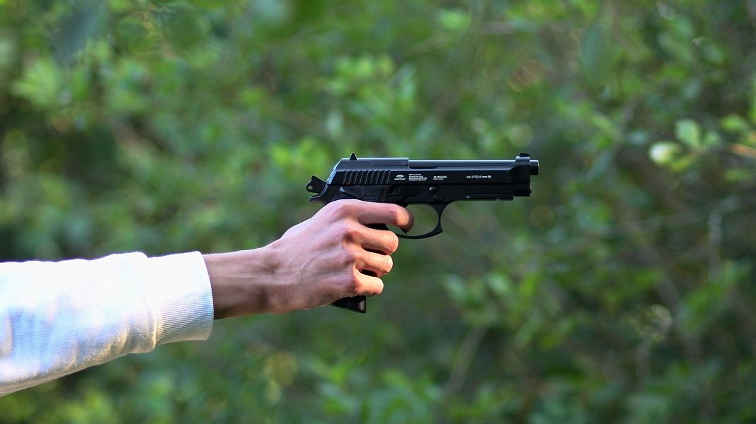 pistol-cu-aer-comprimat.jpg - JurnalUrban