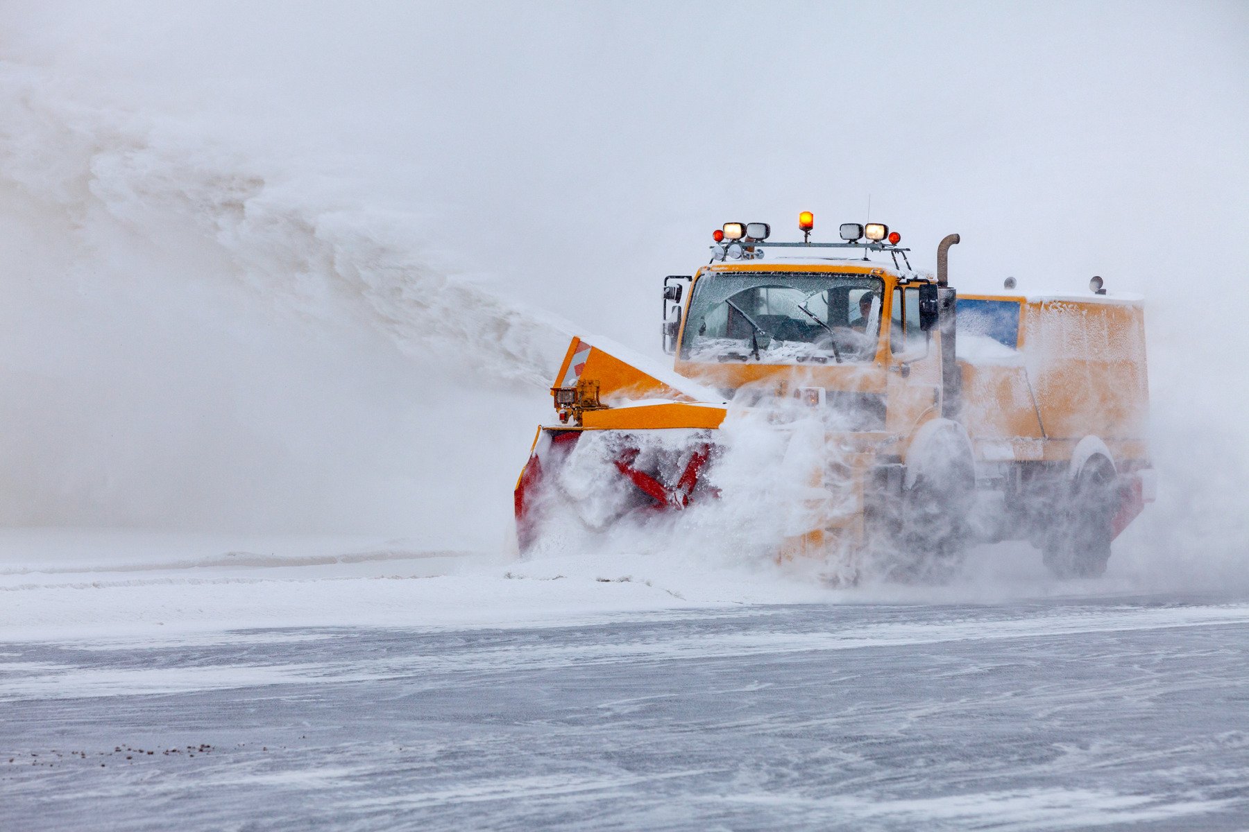 Vremea din România în februarie va fi extrem de imprevizibilă, cu temperaturi variabile și fenomene meteo diferite de la o regiune la alta
