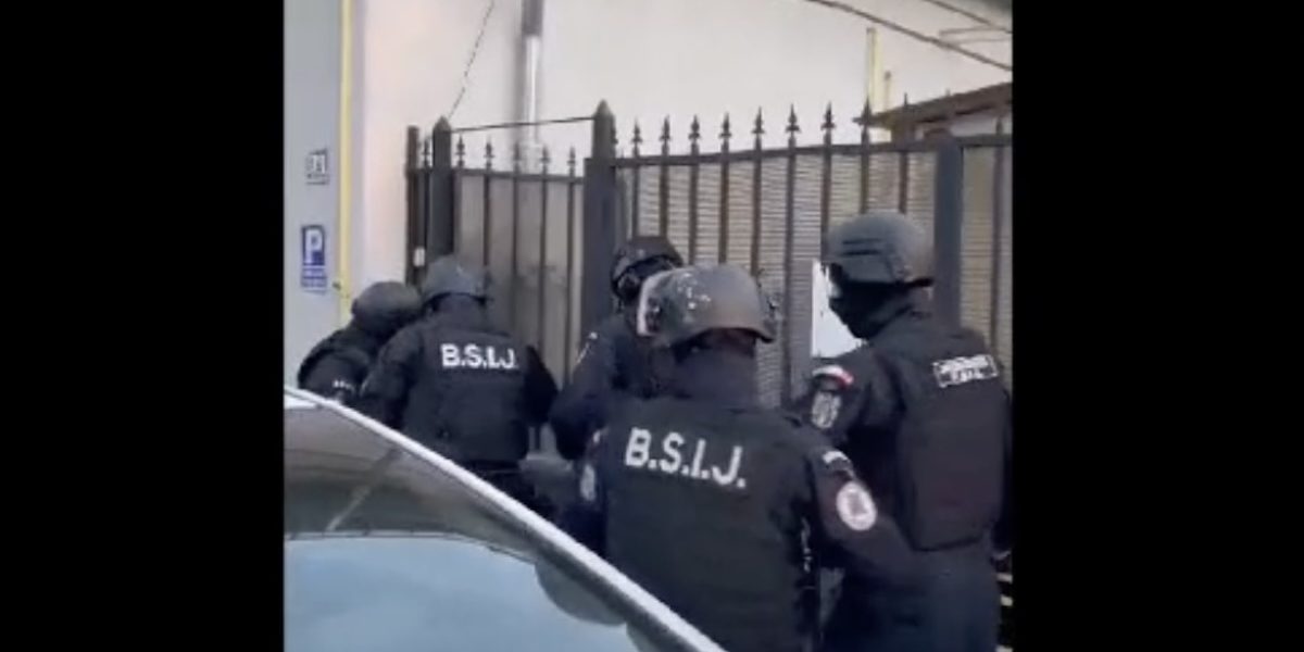 politie-perchezitii.jpg - JurnalUrban