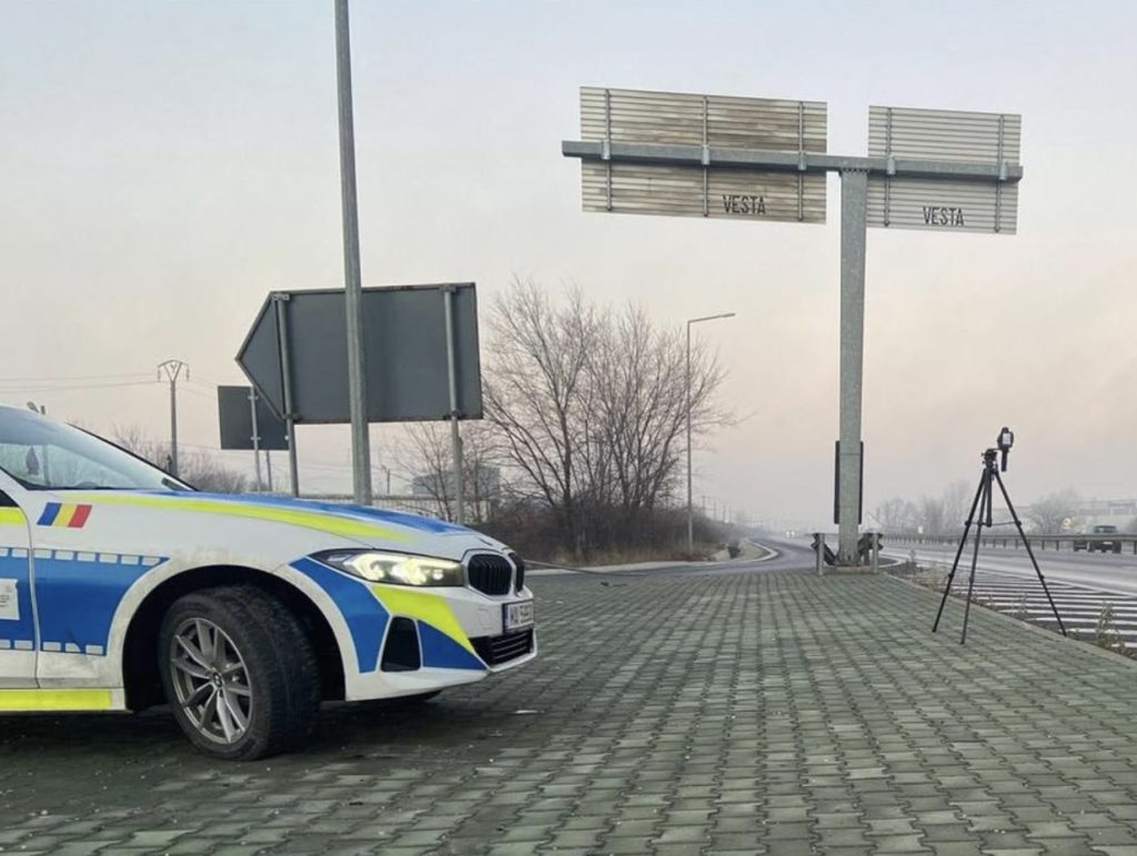 Peste 2.600 de sancțiuni au fost aplicate de poliţiştii Brigăzii Autostrăzi în doar o săptămână, un număr considerabil care reflectă intensitatea monitorizării și efortul autorităților de a menține siguranța în trafic