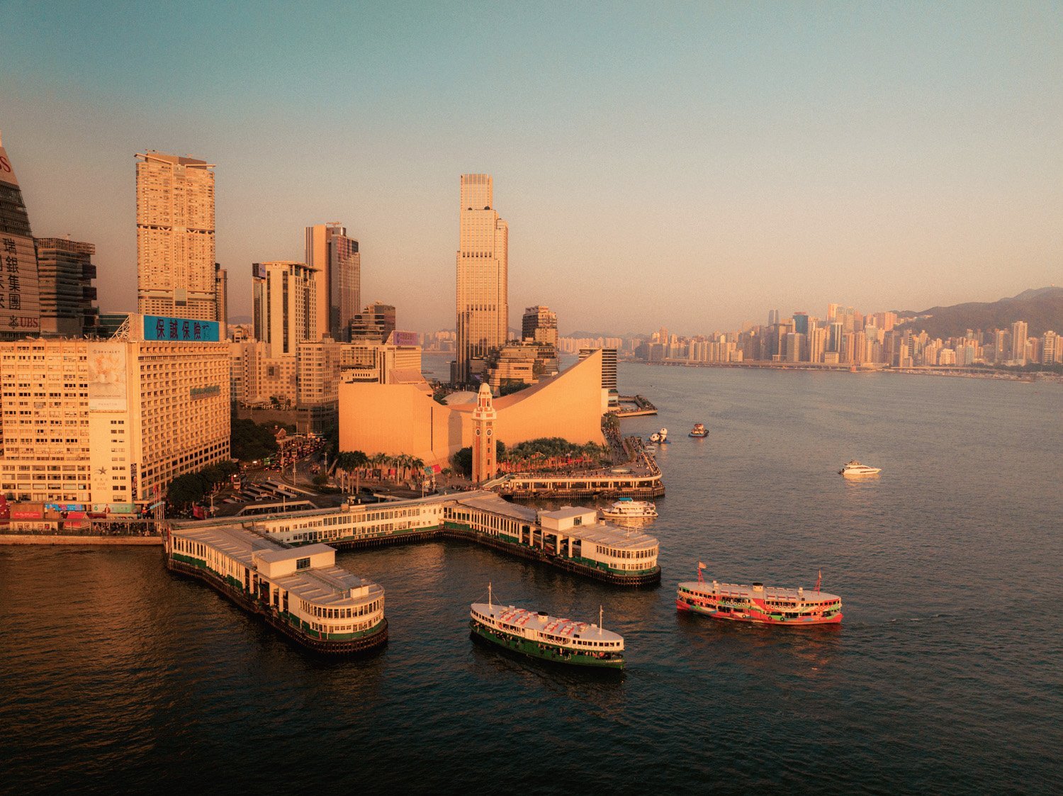 China își reafirmă angajamentul de a proteja securitatea națională în Hong Kong printr-un nou document strategic, publicat marți, care subliniază responsabilitatea fundamentală a Beijingului în gestionarea situației din fosta colonie britanică
