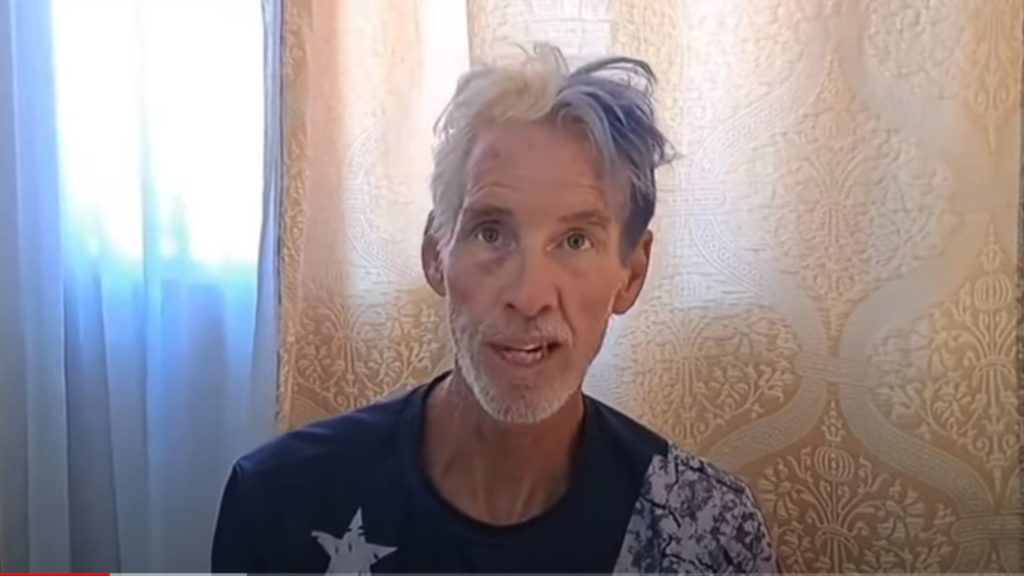 Un bărbat în vârstă de 59 de ani, acuzat că a încercat să-l asasineze pe fostul președinte american Donald Trump, a fost condamnat recent la închisoare pe viață, în contextul ofensivelor actuale din peisajul politic extrem de tensionat al Statelor Unite