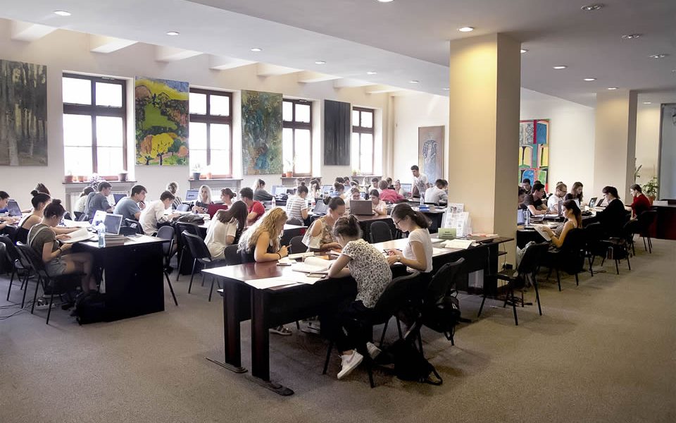 sala-lectura-paul-bran.jpg - JurnalUrban