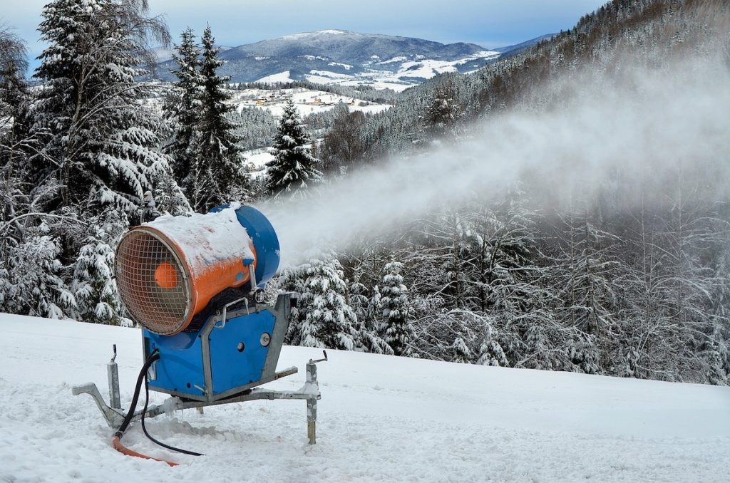 Miercurea Ciuc devine un punct de referință în furnizarea de energie pentru sporturile de iarnă din România, odată cu semnarea unui contract esențial pentru funcționarea stațiunii Poiana Brașov