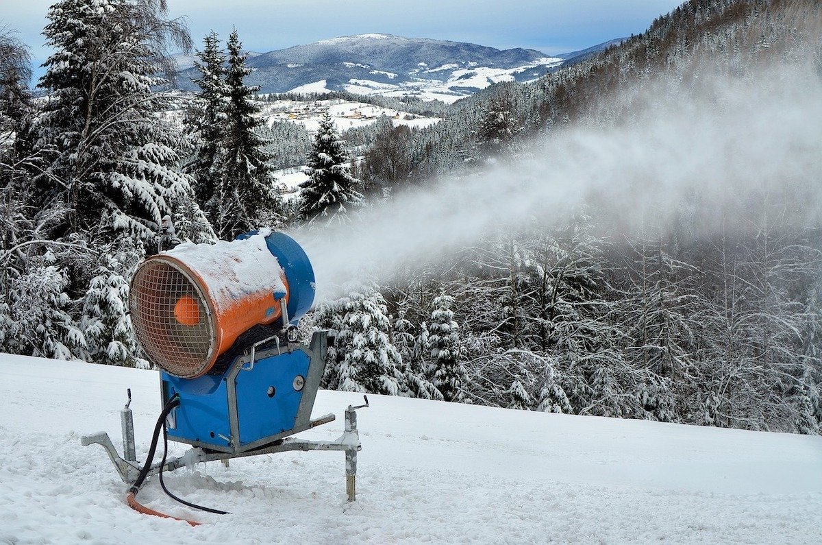 Miercurea Ciuc devine un punct de referință în furnizarea de energie pentru sporturile de iarnă din România, odată cu semnarea unui contract esențial pentru funcționarea stațiunii Poiana Brașov