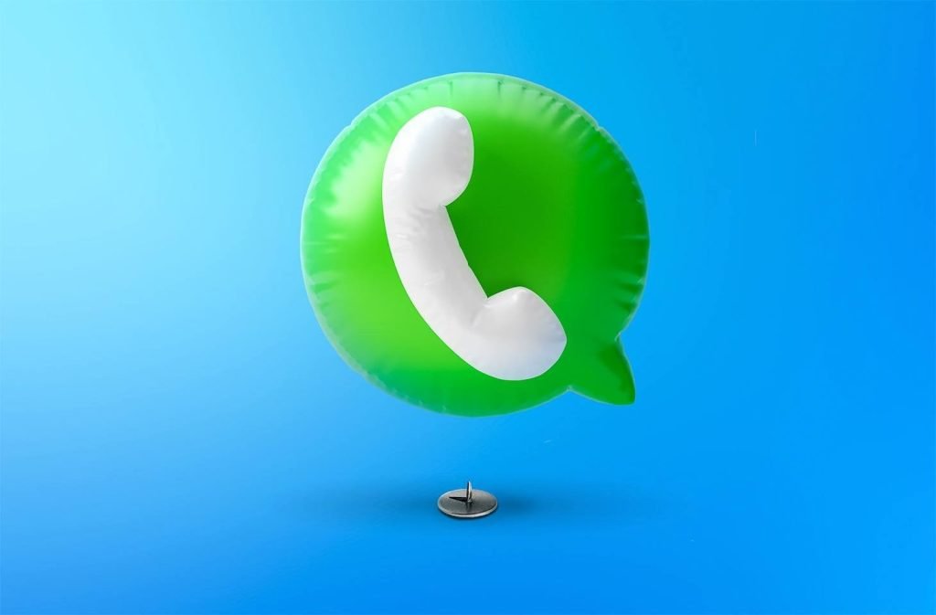 WhatsApp, aplicația de mesagerie instantanee folosită zilnic de peste două miliarde de oameni la nivel global, se confruntă cu o nouă vulnerabilitate de securitate care pune în pericol intimitatea utilizatorilor