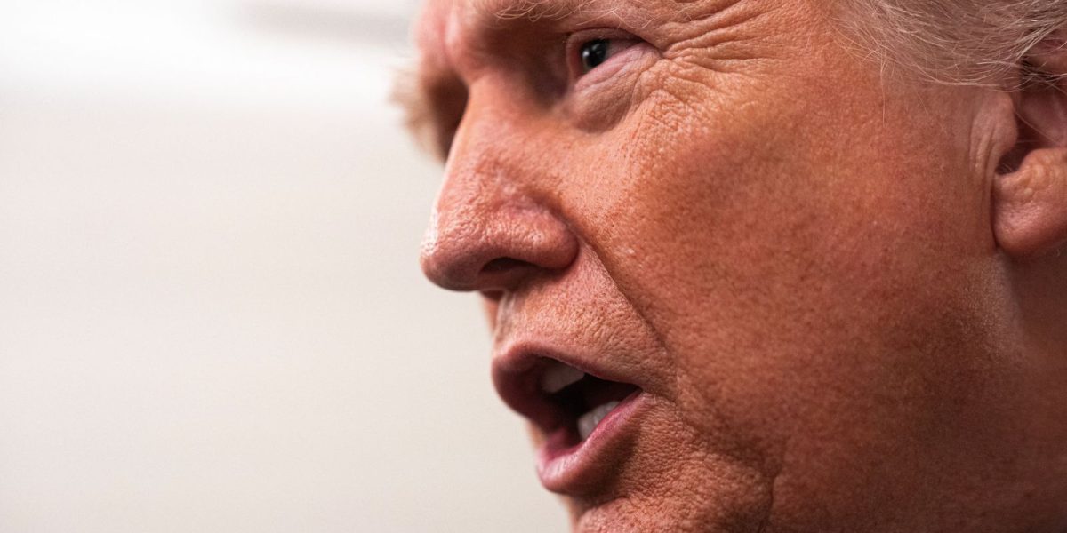 skynews-donald-trump-air-force-one_7153032.jpg - JurnalUrban