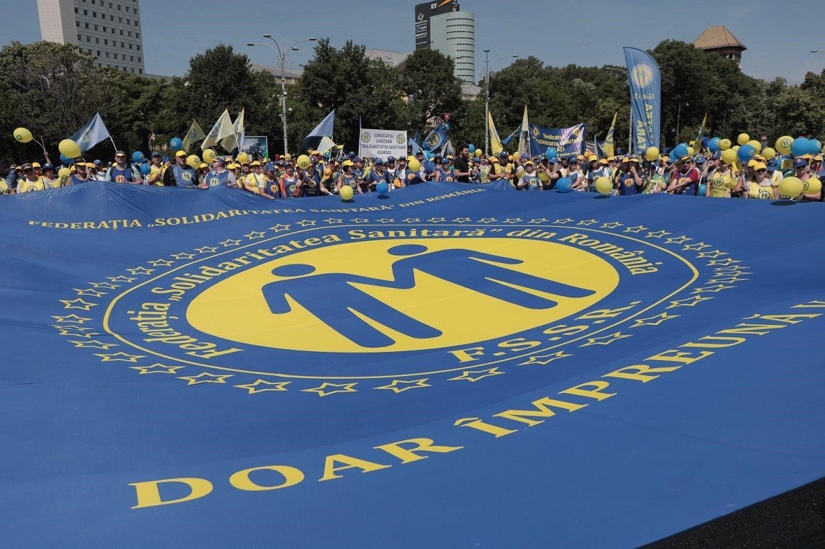 Federația „Solidaritatea Sanitară” anunță intenția de declanșare a grevei generale în sectorul medical din România, în semn de protest față de politicenile economice și sociale adoptate de Guvern
