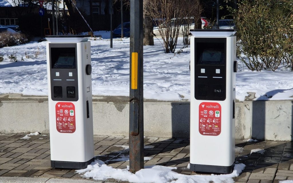 În Sectorul 1 din București a fost inaugurat un nou proiect de infrastructură dedicat vehiculelor electrice, marcând un pas important în eforturile administrației locale de a promova mobilitatea sustenabilă