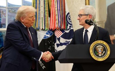 tim-cook-trump.jpg - JurnalUrban