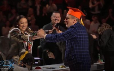 Momentul care a făcut istorie la „Românii au talent”. Unul dintre câinii unui dresor şi-a dat singur Golden Buzz. „Rămâne!”