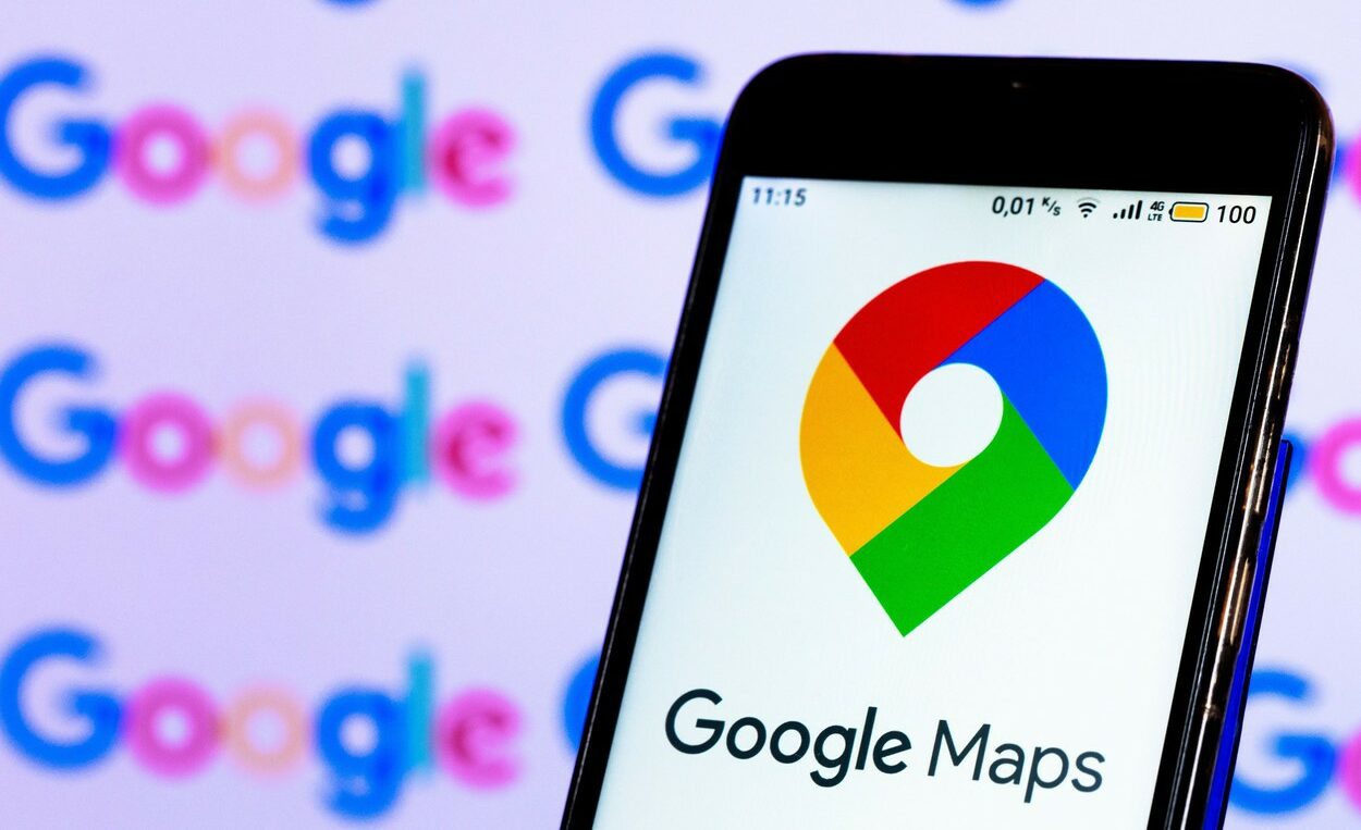 Google Maps: Trei funcții utile pentru o călătorie fără surprize Google Maps, aplicația de navigare omniprezentă, ascunde câteva funcții utile, adesea trecute cu vederea de utilizatori