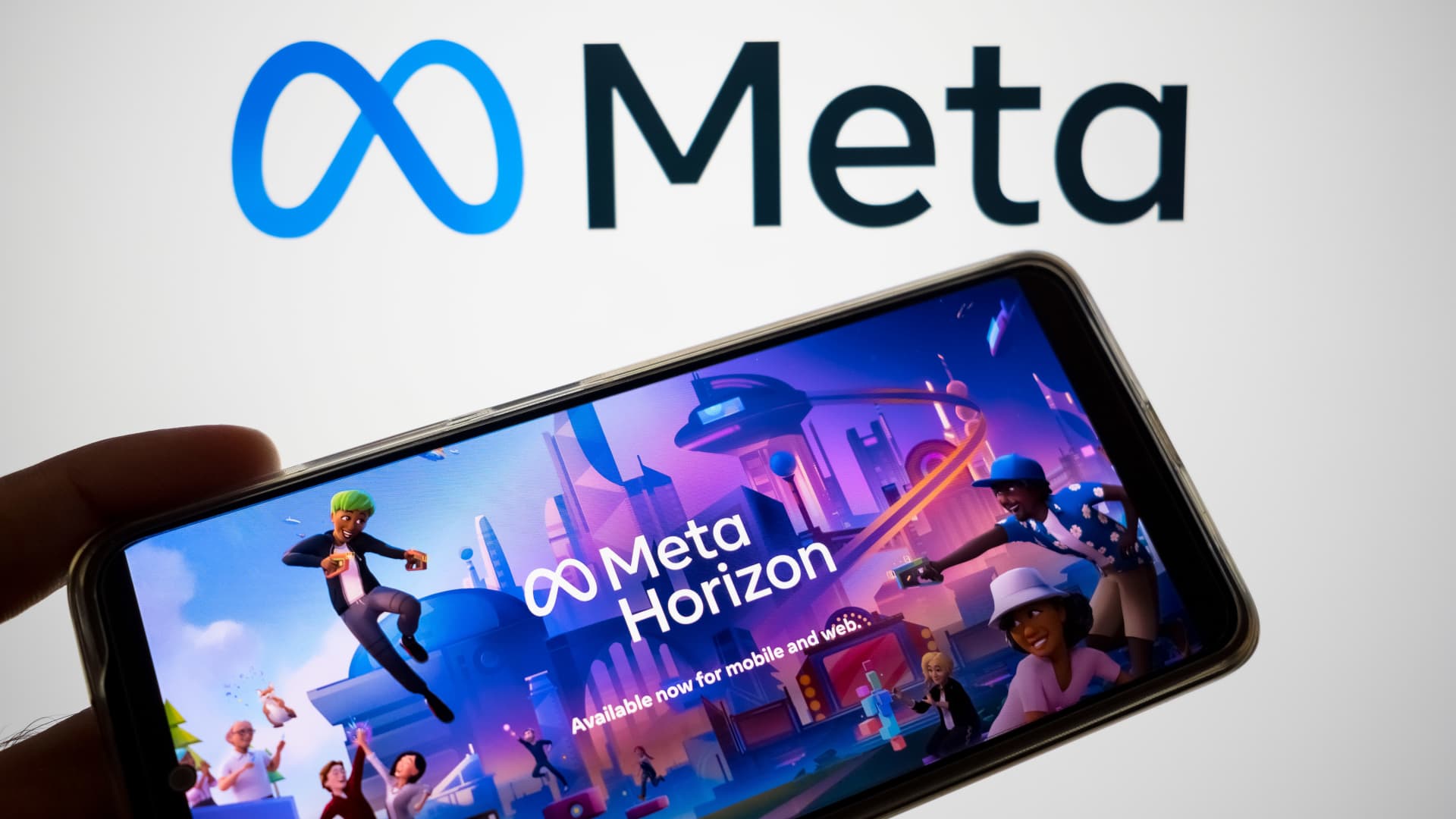 Meta închide horizon worlds: Dezastrul metaverse continuă