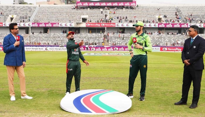 Bangladesh bate primul, Pakistanul la aruncare – Start spectacol!