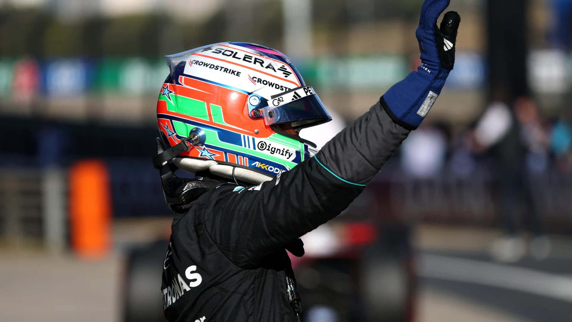Antonelli, puștiul minune, îl învinge pe Russell și stabilește recordul F1