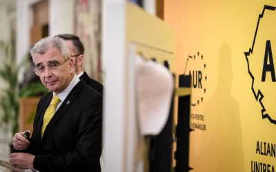 AUR refuză să voteze ajutorul pentru pensionarii cu venituri mici propus de PSD Petrișor Peiu, președintele Consiliului Național de Conducere și liderul senatorilor AUR, a anunțat miercuri că parlamentarii partidului nu vor participa la votul pentru amendamentul PSD privind acordarea unui ajutor unic pentru pensionarii cu pensii mici