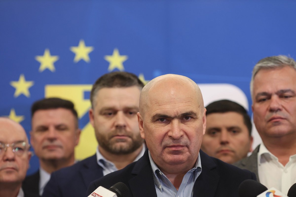 PNL își reafirmă susținerea pentru Bolojan și lansează un avertisment clar către PSD București – Biroul Politic Național al PNL a reafirmat luni susținerea fermă pentru premierul Ilie Bolojan, în cadrul unei ședințe convocate pentru a discuta evoluțiile politice recente