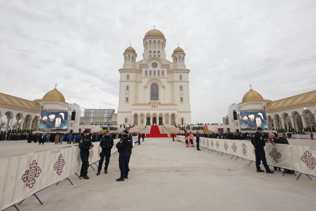Patriarhul Daniel face apel la continuarea lucrărilor de la Catedrala Națională Patriarhul Bisericii Ortodoxe Române, Daniel, a făcut un apel la credincioși duminica aceasta, îndemnându-i să sprijine financiar finalizarea lucrărilor de pictură în mozaic ale Catedralei Naționale