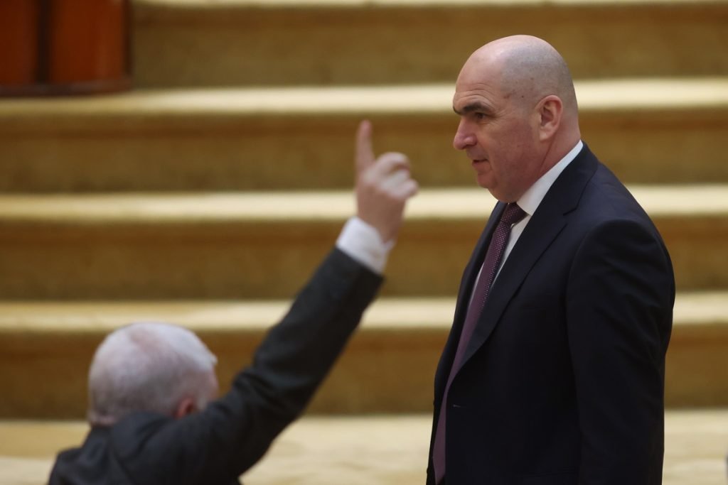 AUR, favorit la alegerile parlamentare, conform unui nou sondaj CURS Alianța pentru Unirea Românilor (AUR) se bucură de un avans semnificativ în preferințele electoratului, obținând 33% din intenția de vot dacă alegerile parlamentare ar avea loc duminica viitoare, relevă un sondaj realizat de Centrul de Sociologie Urbană și Regională – CURS