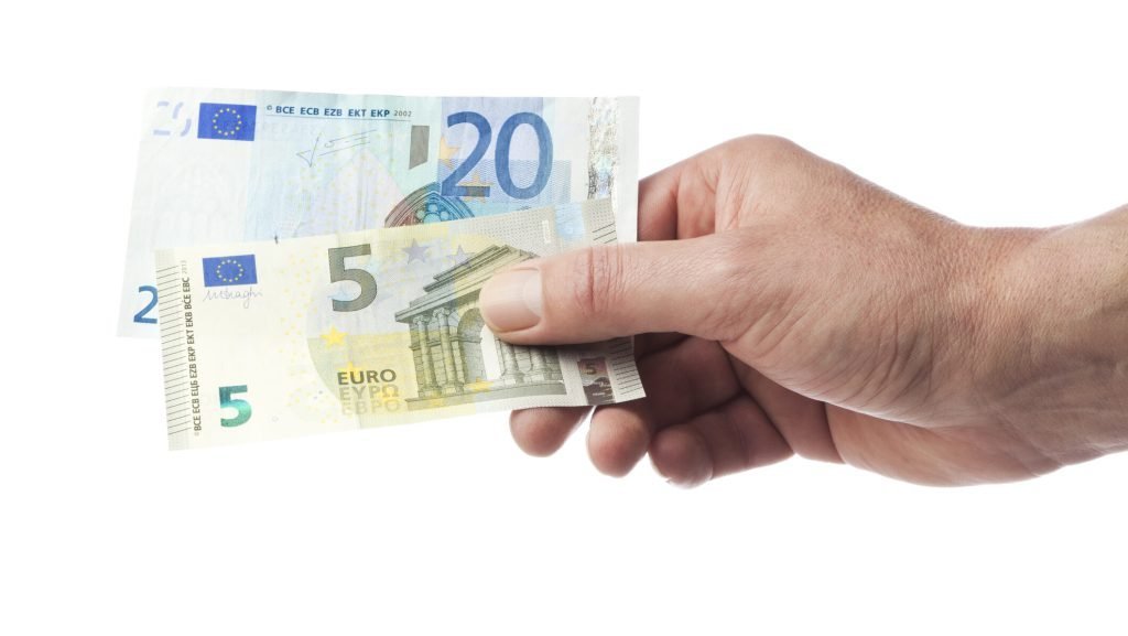 Magazin: 25 euro pentru vizită, fără cumpărături