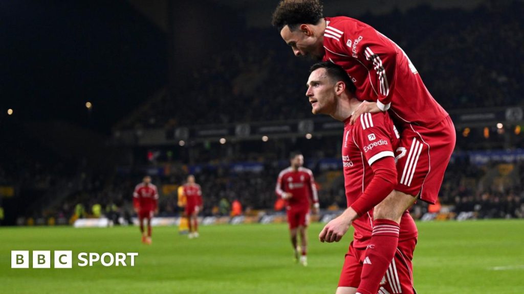 Liverpool, pe val în Cupa Angliei: „Cormoranii” demolează Wolves și speră la trofee Liverpool a spulberat Wolverhampton Wanderers cu 3-1 într-un meci dominat categoric în partea a doua, asigurându-și astfel un loc în sferturile de finală ale Cupei Angliei